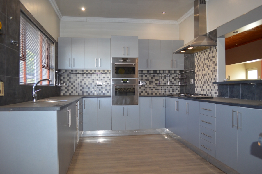 4 Bedroom Property for Sale in Bergsig Eastern Cape
